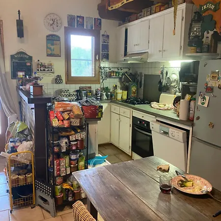 Chez Claire Brengues